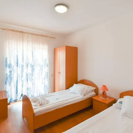 Apartment Coastal Comfort Family