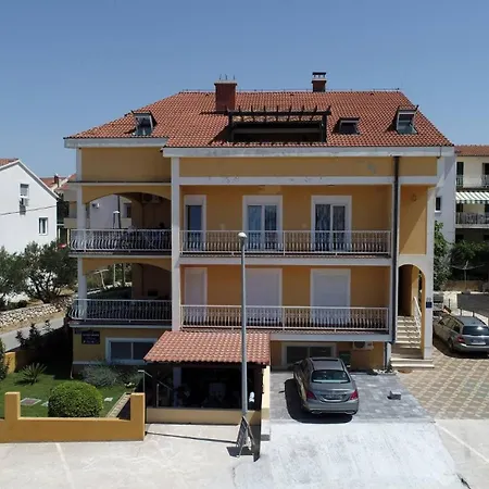 Apartment Coastal Comfort Family Biograd Na Moru