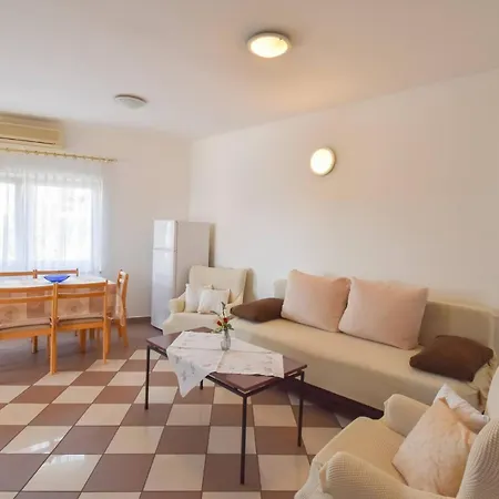 Apartmán Coastal Comfort Family Biograd Na Moru