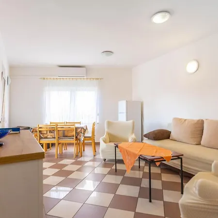 Apartman Coastal Comfort Family Biograd na Moru