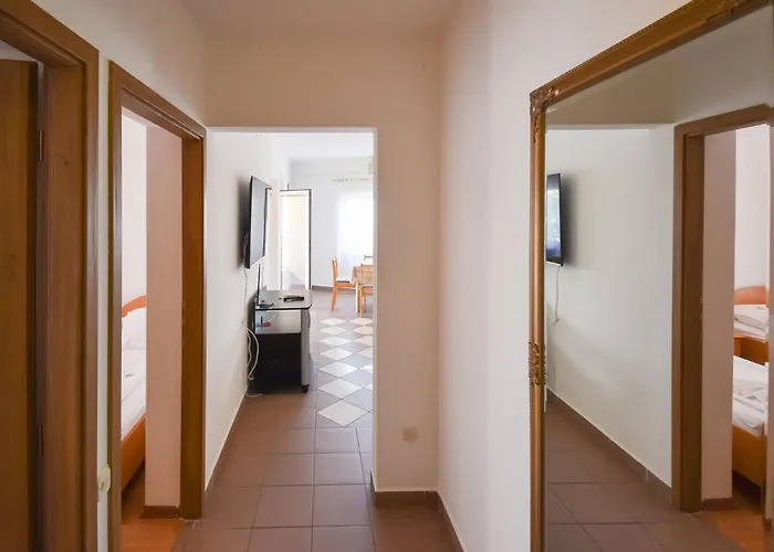 Coastal Comfort Family Apartment *