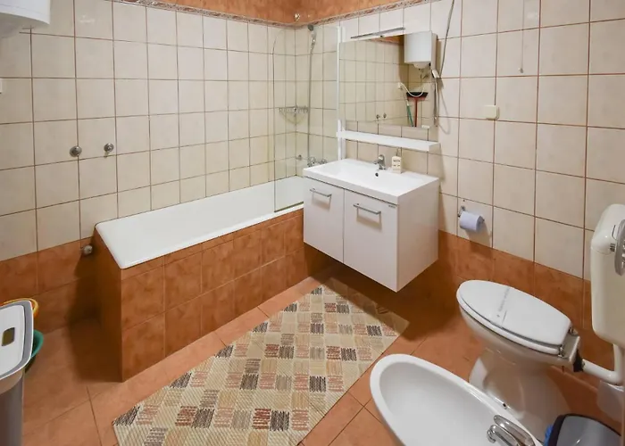 Coastal Comfort Family Apartment *